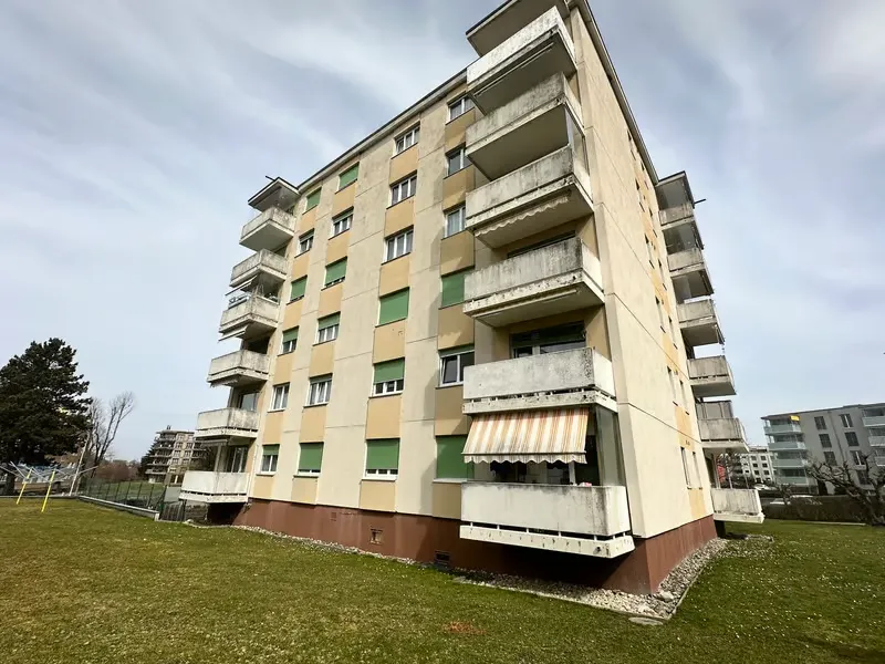 Aussenansicht Mehrfamilienhaus