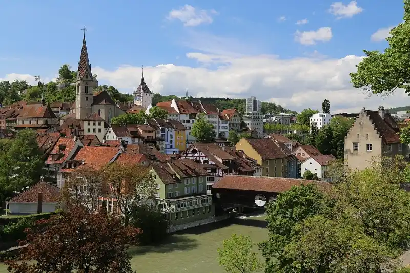 Blick auf die Altstadt von Baden im Kanton Aargau